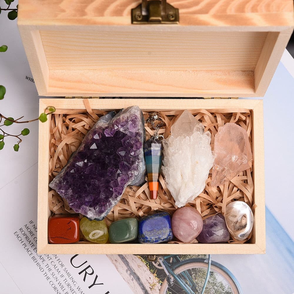 THE MASTER HEALING CRYSTAL GIFT BOX - URBAN VAYA